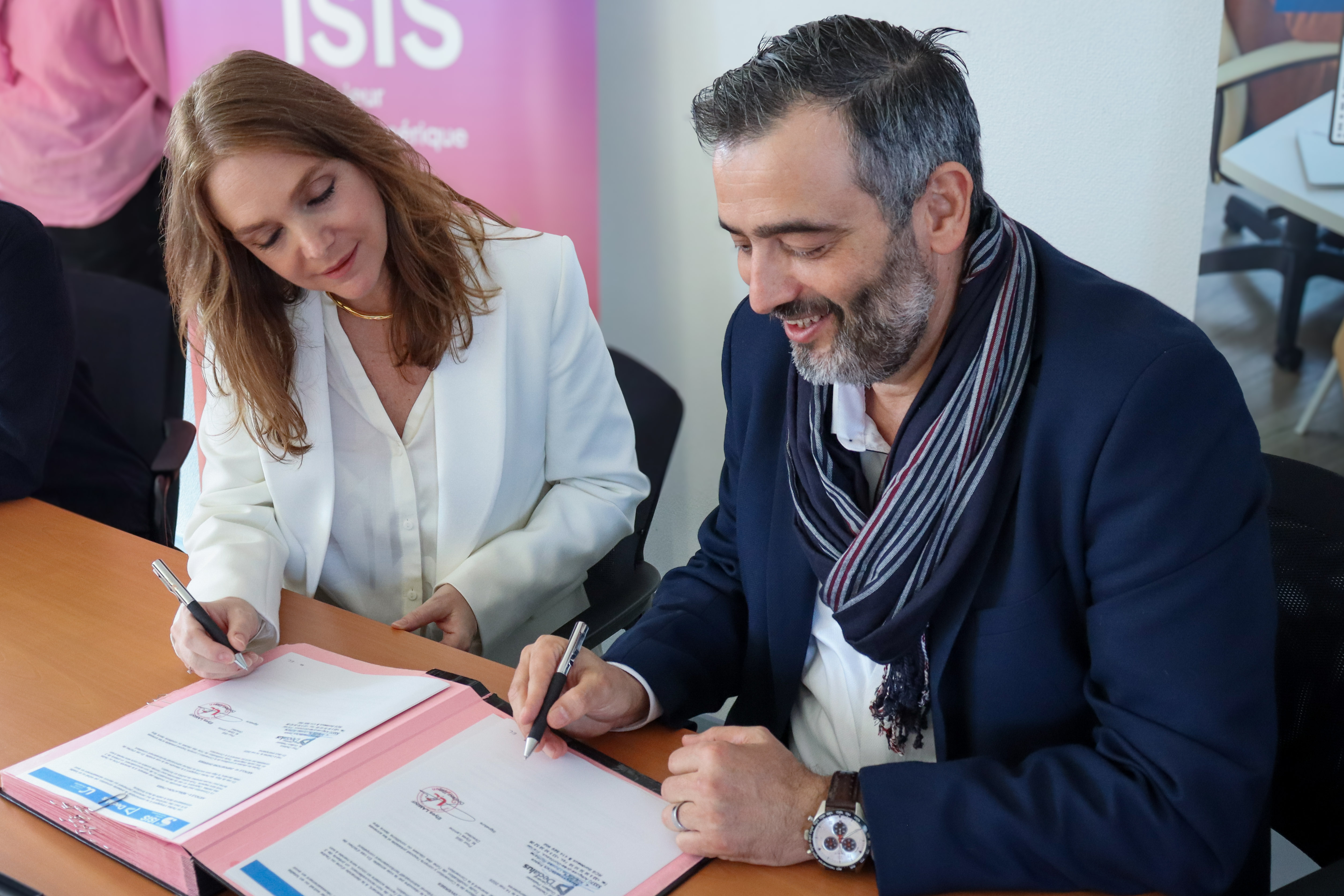 Signature_Convention_Dedalus-ISIS_1